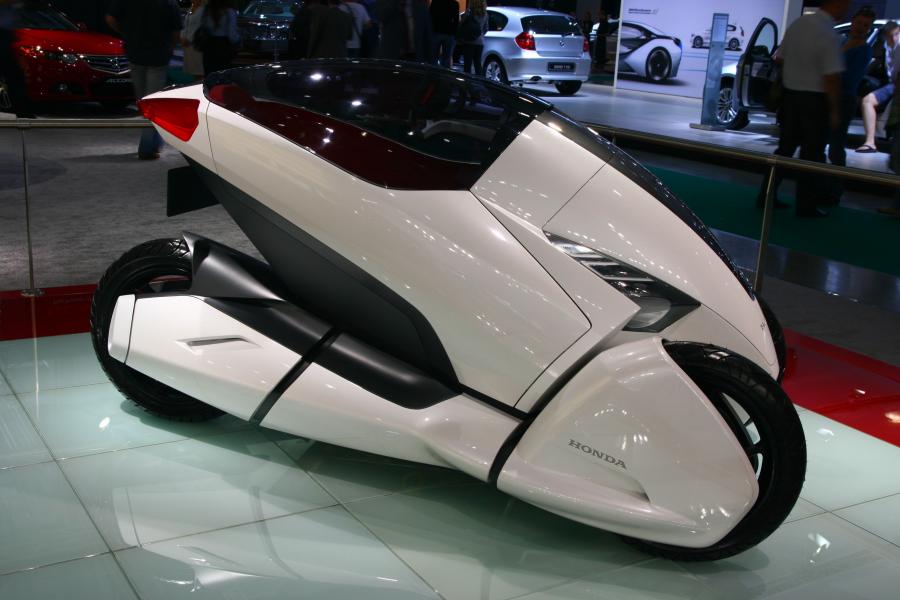  Honda 3R-C Electric Vehicle Concept 2010 года  (фото 15 из 36)